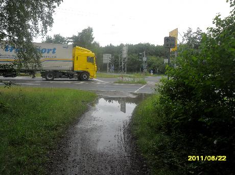tl_files/montagsrunde/_wsb_460x344_17_Radweg+Gravenbruch.jpg